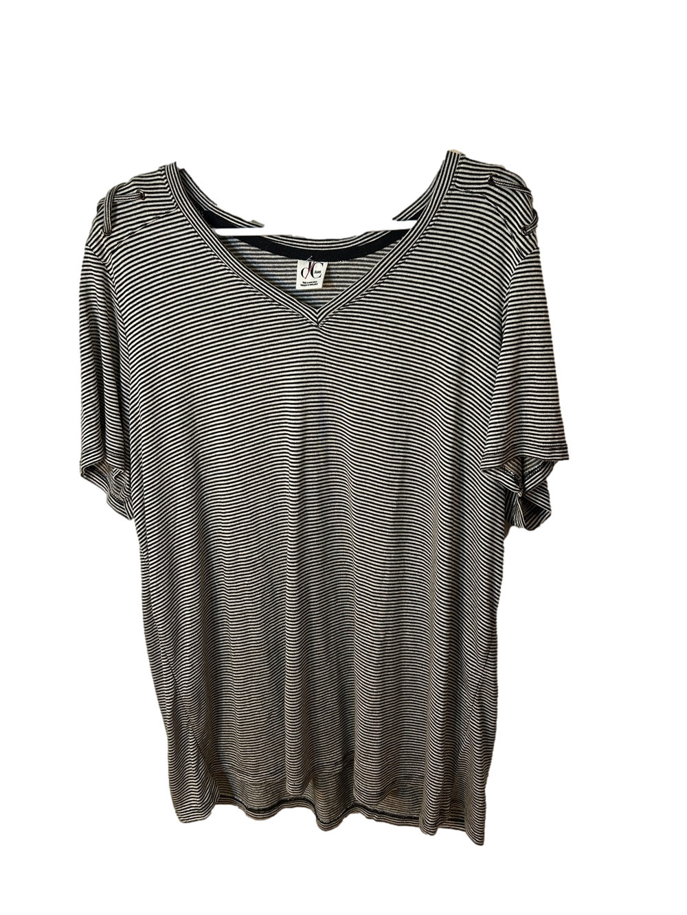 Pennington’s D/C jeans Striped V-Neck Tee in Black and White size 1X